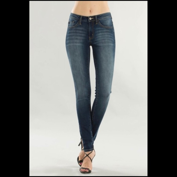 New! Kancan Jeans Distressed Skinny Dark Wash - Picture 4 of 5